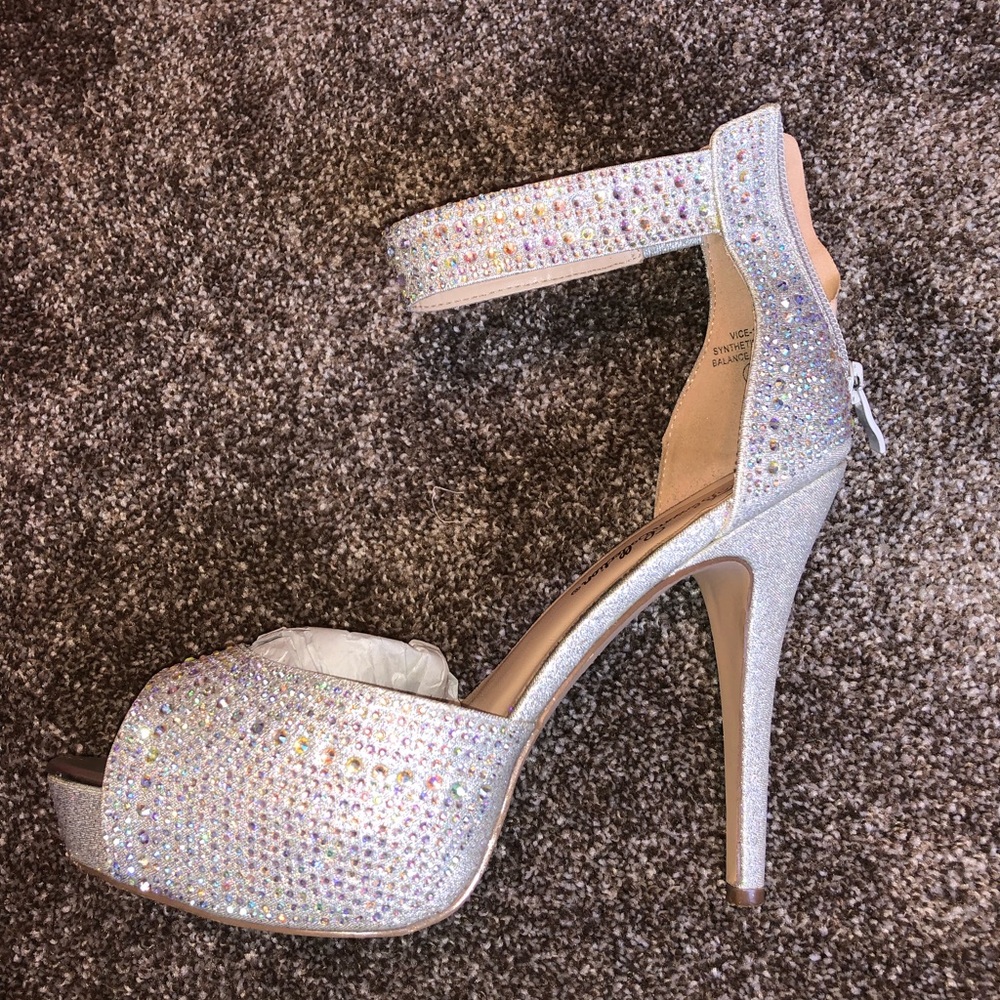 De Blossom Collection Silver Stilletos